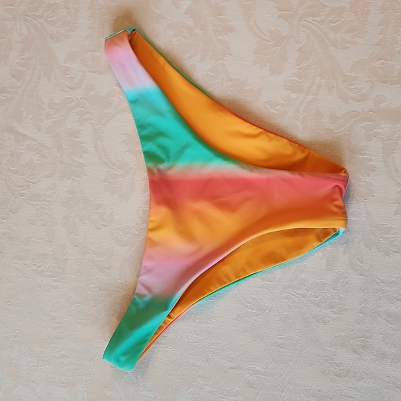 Nocturnal Bikini Bottom - Picture 1 of 6